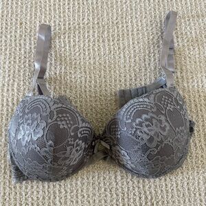 Elegant Lace Gray Bra